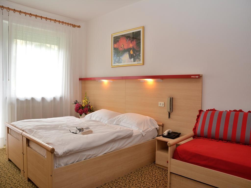 Park Hotel Eden Торболе Экстерьер фото